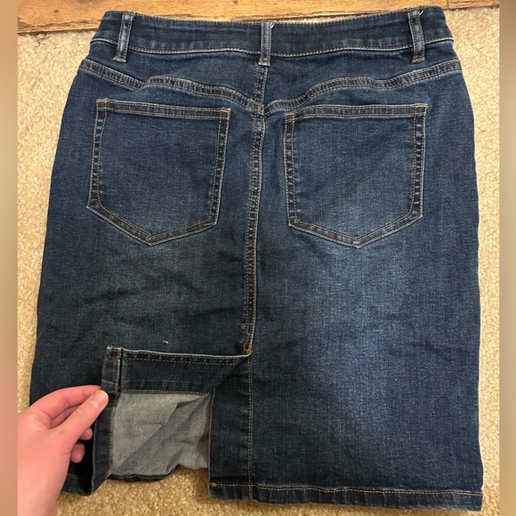🤪3/$10 J. Jill denim smooth fit skirt - Picture 3 of 4